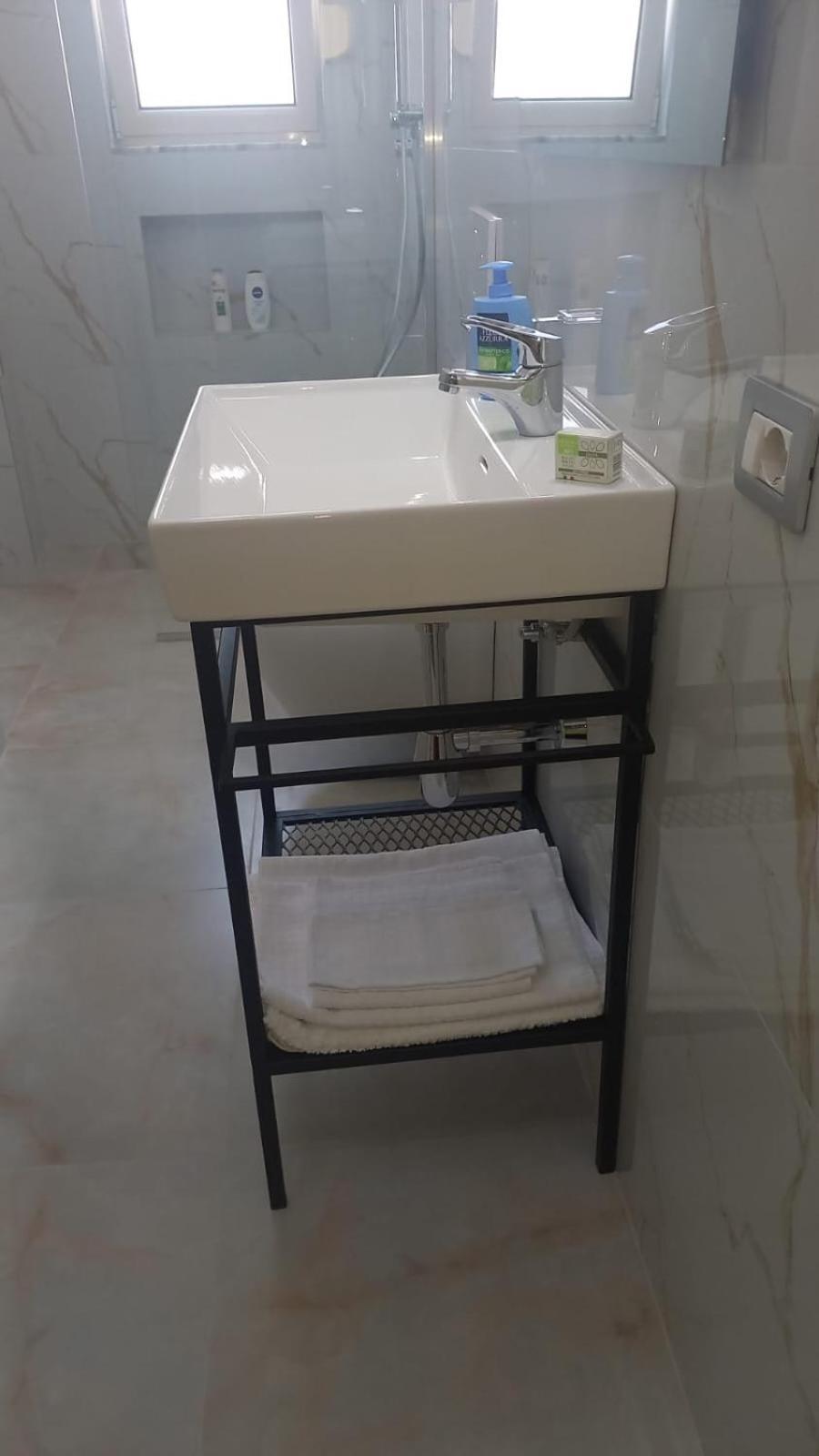 Bello Apartment